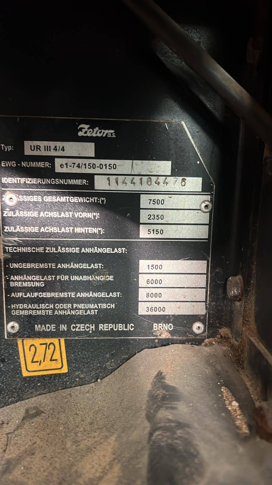 Tabliczka znamionowa maszyny Zetor Forterra